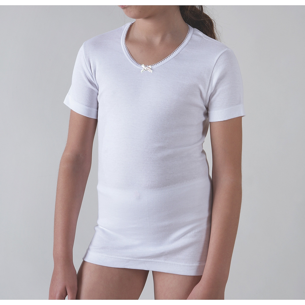 Camiseta mujer blanca. La prenda basica manga corta.